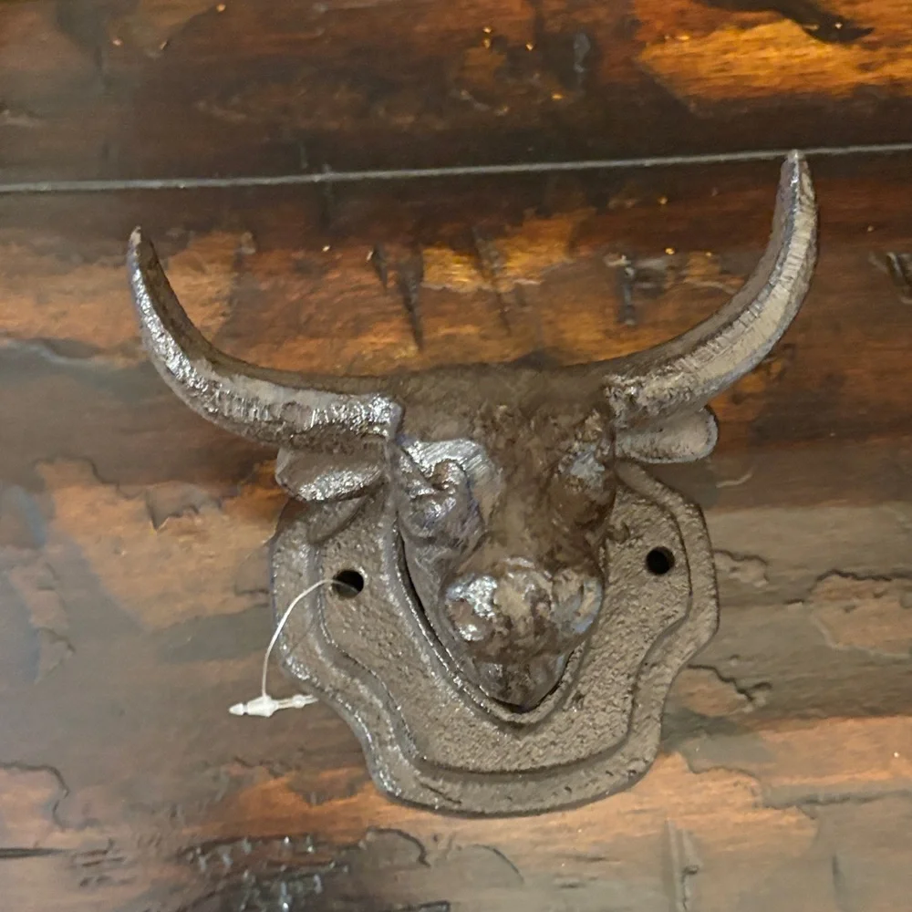 Rustic Bull Head Wall Hook